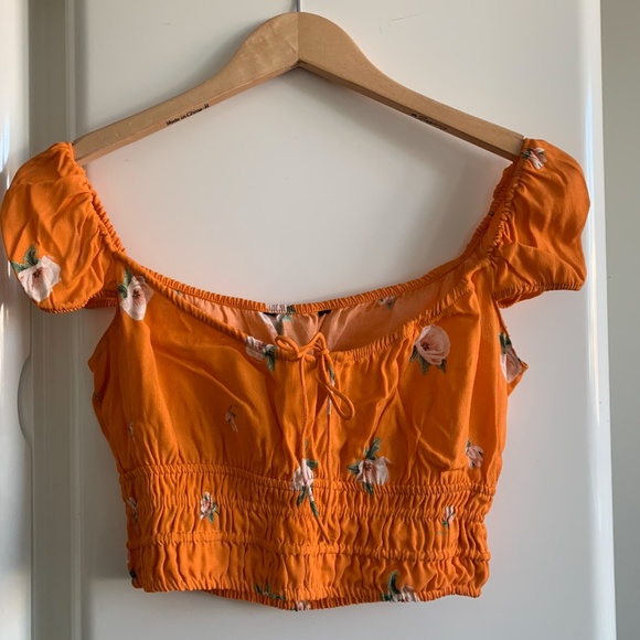 Zara Crop Top - Picture 2 of 4